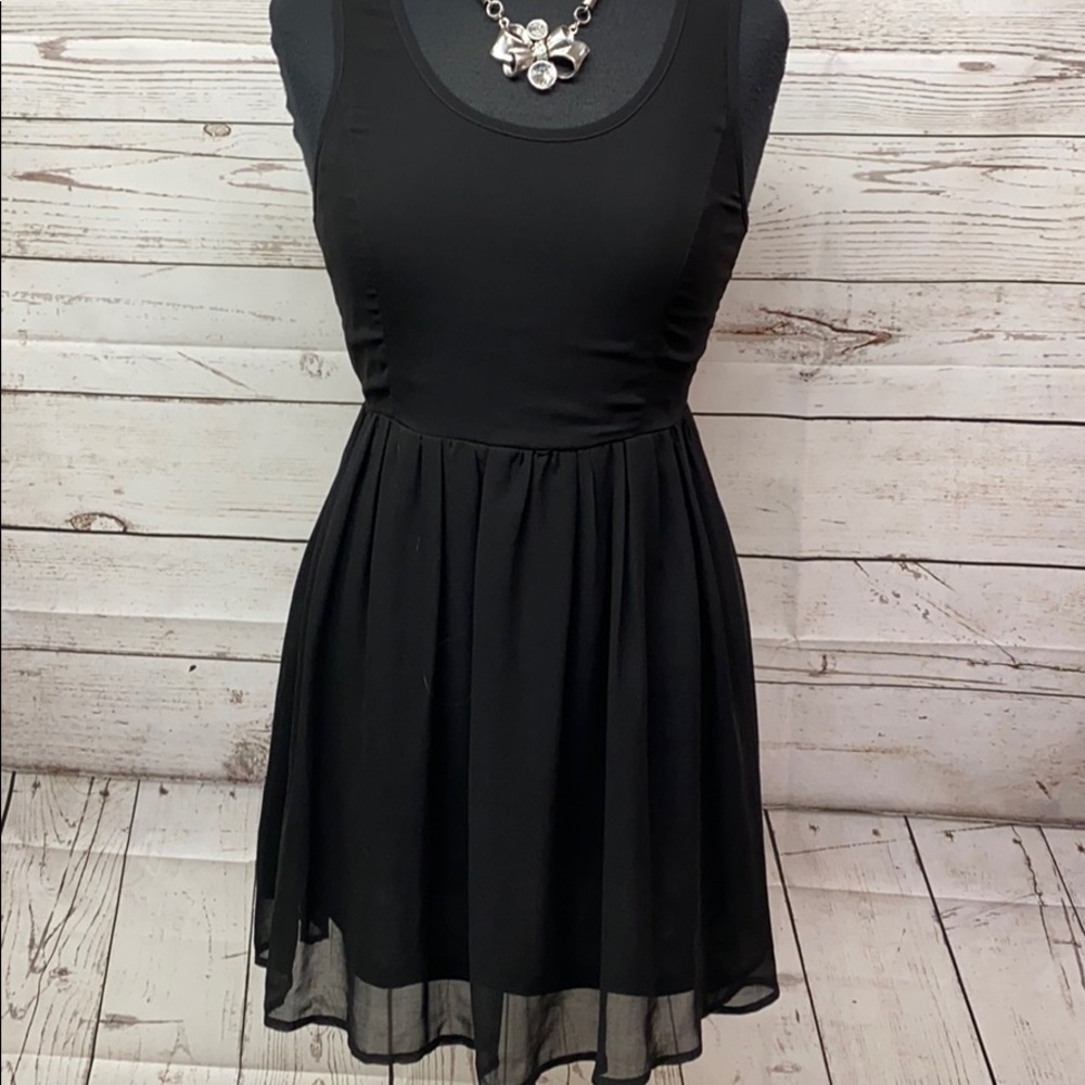Doe & Rae Dress - Picture 6 of 6